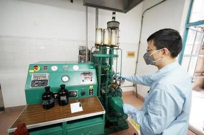 探秘绿色新能源 中国石化线上公众开放日展现石油化工新设备